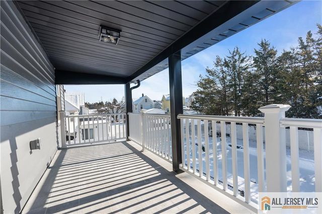 42 Dane Street, Sayreville, NJ 08872