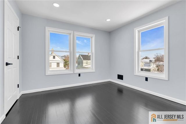 42 Dane Street, Sayreville, NJ 08872