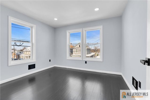 42 Dane Street, Sayreville, NJ 08872