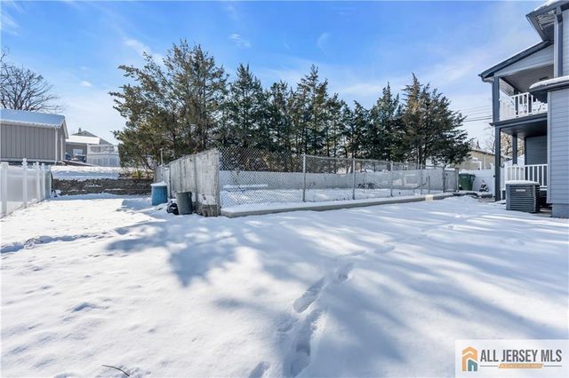 42 Dane Street, Sayreville, NJ 08872