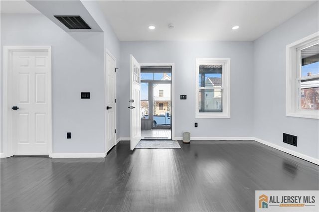 42 Dane Street, Sayreville, NJ 08872