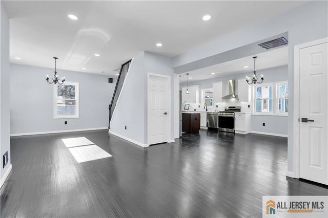 42 Dane Street, Sayreville, NJ 08872