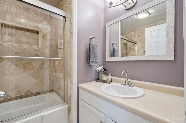 5571 Whitetail Circle, West Chester, OH 45069