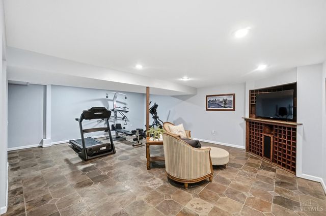 5571 Whitetail Circle, West Chester, OH 45069