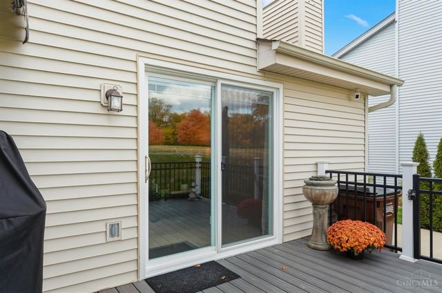 5571 Whitetail Circle, West Chester, OH 45069