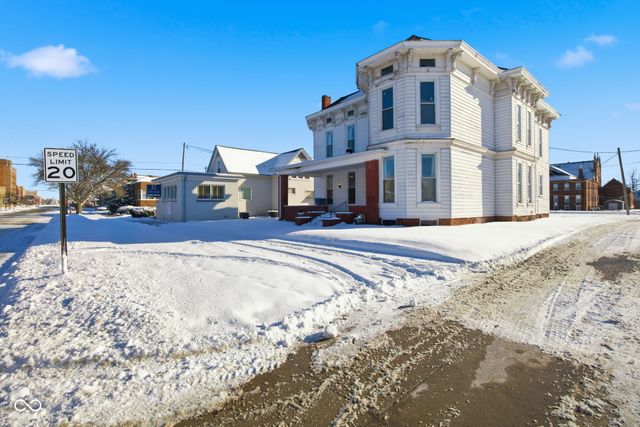 125 W Washington Street, Shelbyville, IN 46176