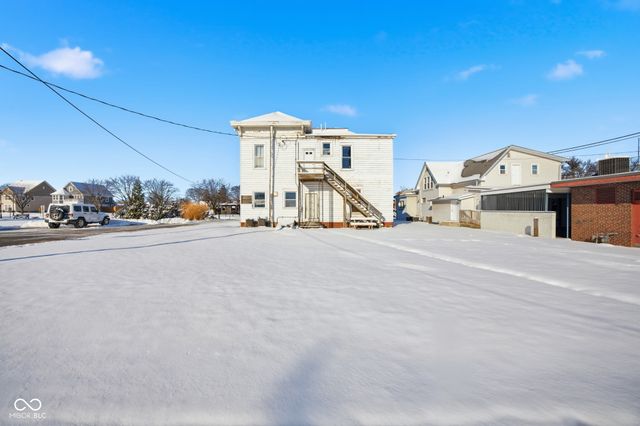 125 W Washington Street, Shelbyville, IN 46176