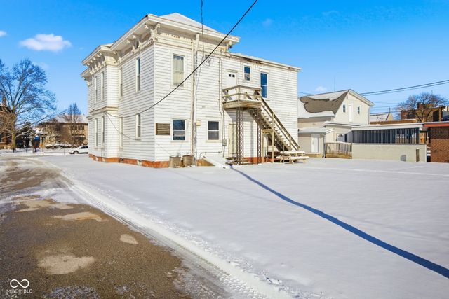 125 W Washington Street, Shelbyville, IN 46176