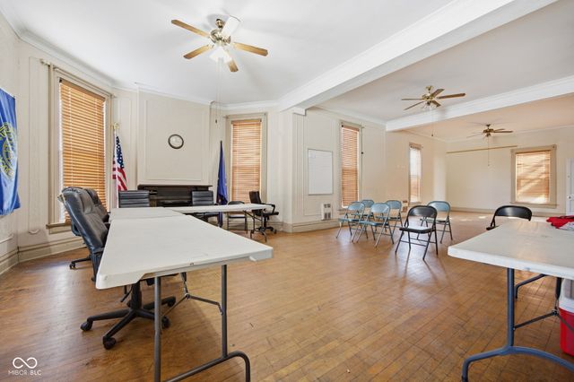 125 W Washington Street, Shelbyville, IN 46176