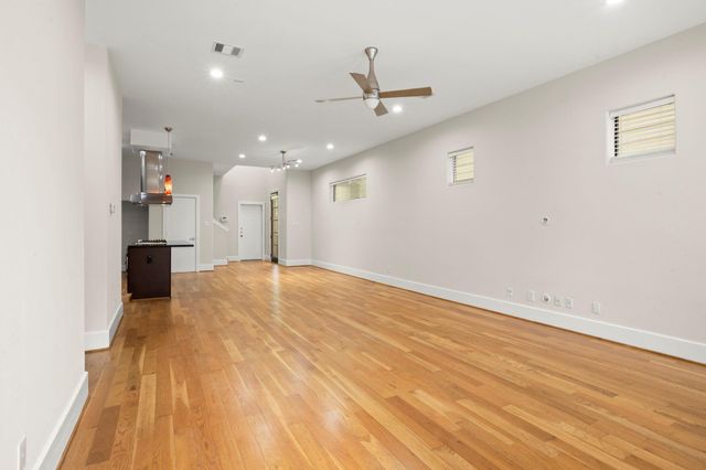 5527 Darling A, Houston, TX 77007