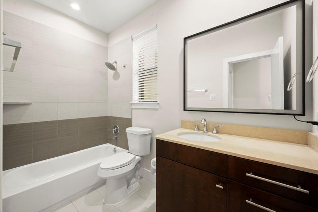 5527 Darling A, Houston, TX 77007