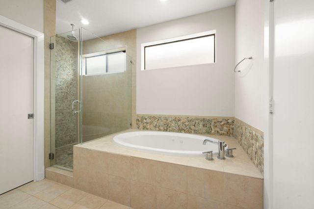 5527 Darling A, Houston, TX 77007