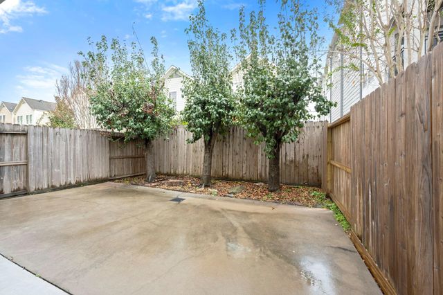 5527 Darling A, Houston, TX 77007