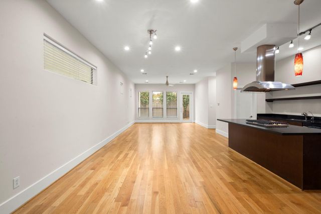 5527 Darling A, Houston, TX 77007