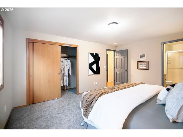 15910 Ne HICKORY St, Vancouver, WA 98682