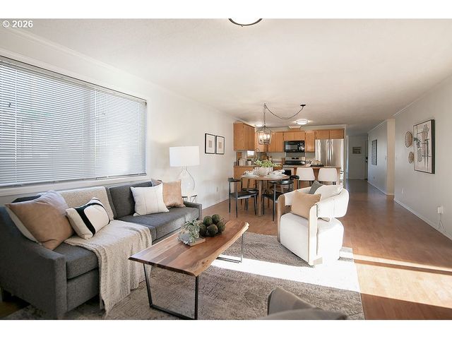 15910 Ne HICKORY St, Vancouver, WA 98682