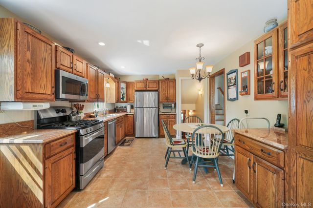 22 Grand Avenue, Tappan, NY 10983