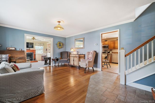 22 Grand Avenue, Tappan, NY 10983