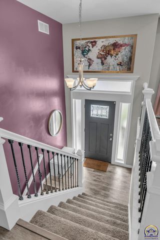938 SW Woodbridge PL, Topeka, KS 66606