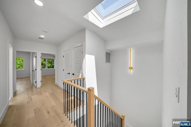 519 E 4th Street A, Palisades Park, NJ 07650