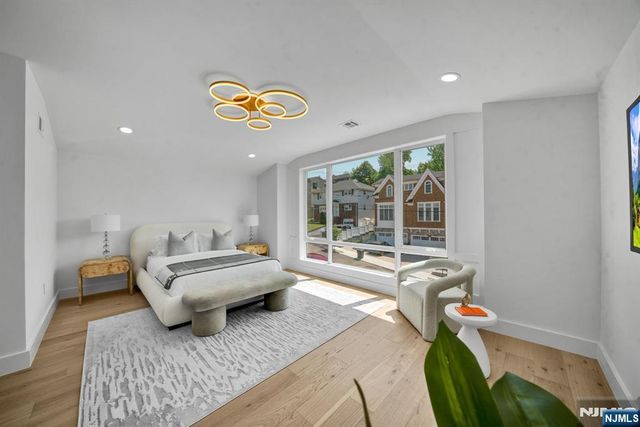 519 E 4th Street A, Palisades Park, NJ 07650