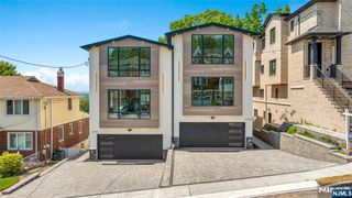 519 E 4th Street A, Palisades Park, NJ 07650