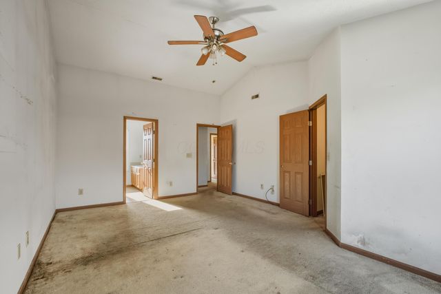 2566 Edencreek Lane, Columbus, OH 43207