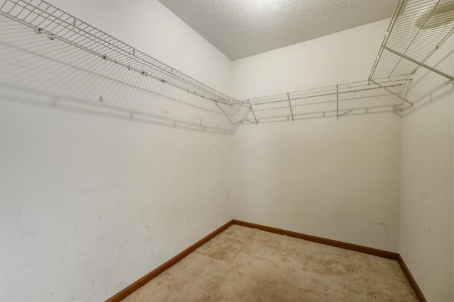 2566 Edencreek Lane, Columbus, OH 43207