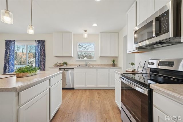 4909 Arbors At Stonegate Court, Affton, MO 63123