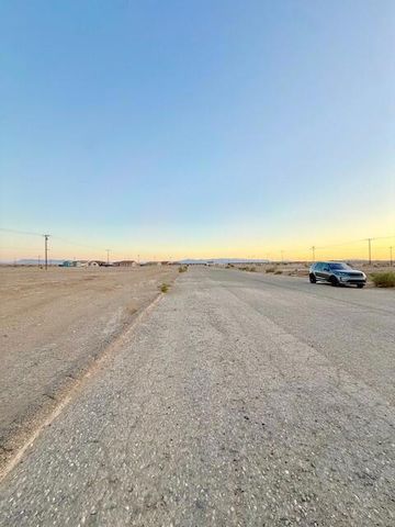1313 Riviera Circle, Thermal, CA 92274
