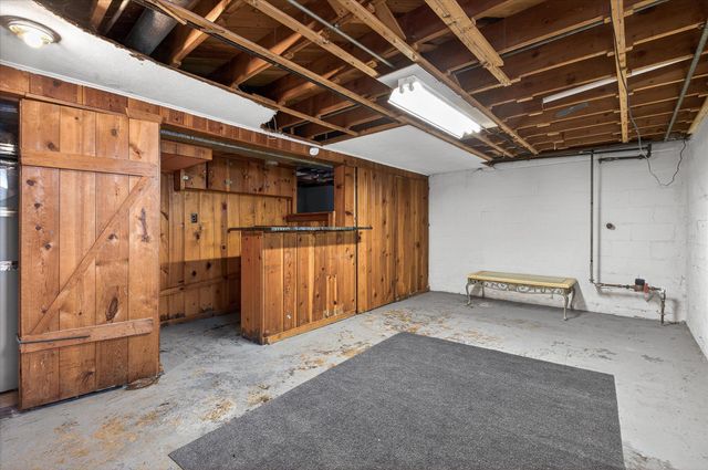 2160 Nokomis Avenue, Saint Paul, MN 55119