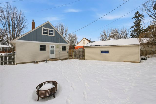 2160 Nokomis Avenue, Saint Paul, MN 55119