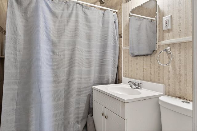 2160 Nokomis Avenue, Saint Paul, MN 55119