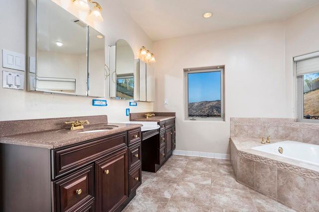 11687 VALLE VISTA RD, Lakeside, CA 92040