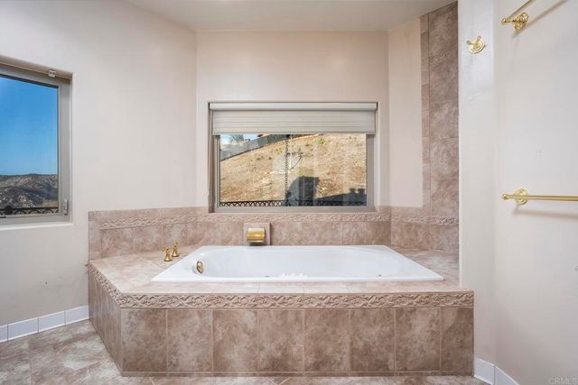 11687 VALLE VISTA RD, Lakeside, CA 92040