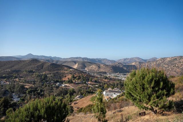 11687 VALLE VISTA RD, Lakeside, CA 92040