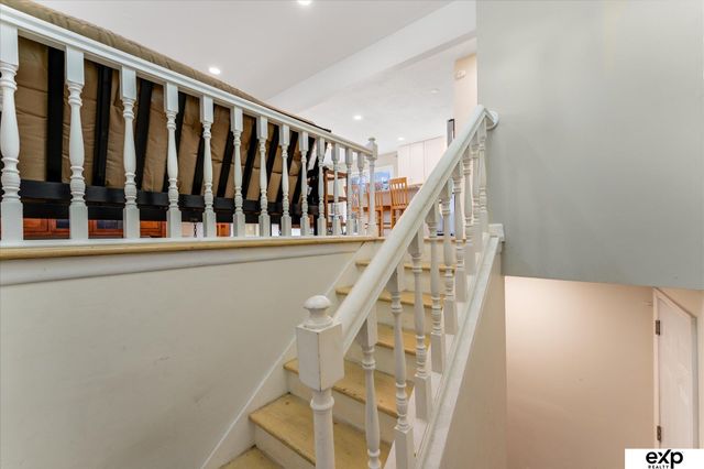 1270 S 164th Street, Omaha, NE 68130