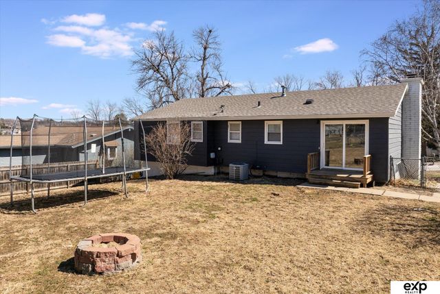 1270 S 164th Street, Omaha, NE 68130