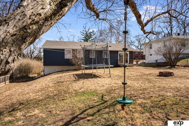 1270 S 164th Street, Omaha, NE 68130