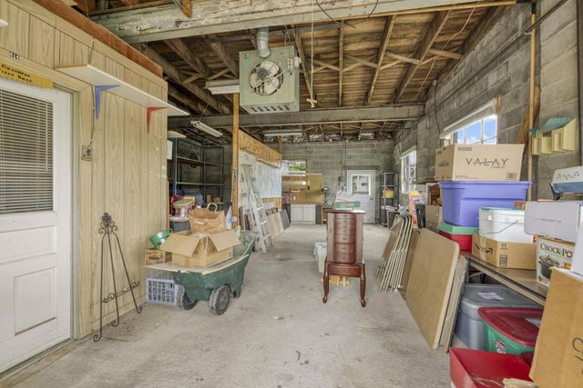 414 W HURON STREET, Omro, WI 54963