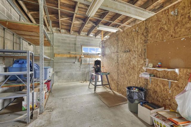 414 W HURON STREET, Omro, WI 54963