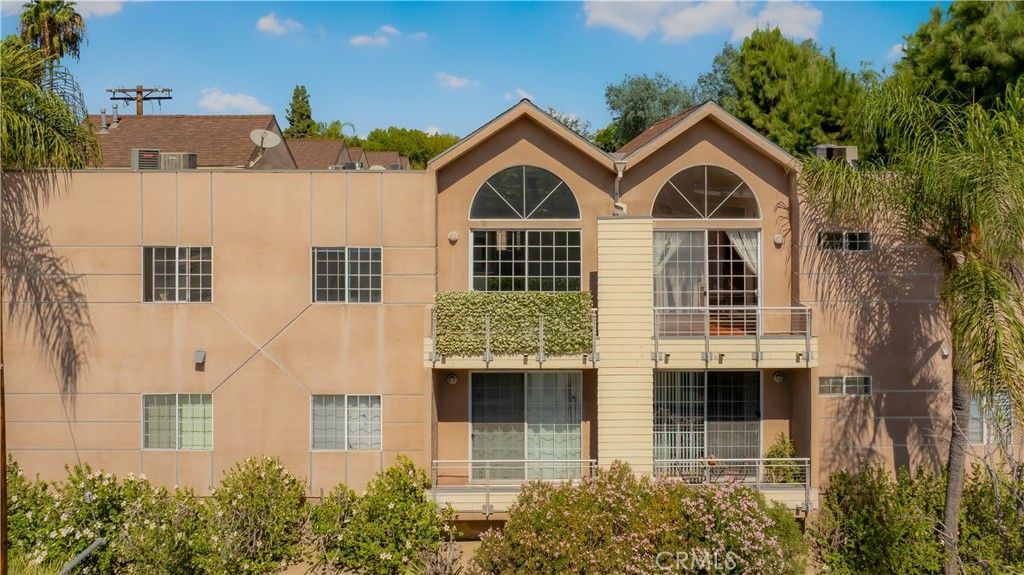 5620 Yolanda Avenue 214, Tarzana, CA 91356 — photo 2