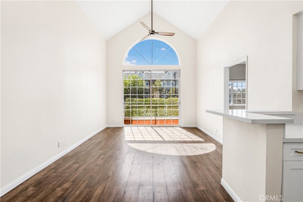 5620 Yolanda Avenue 214, Tarzana, CA 91356 — photo 4
