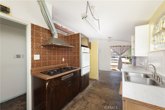 1245 W Cherry, Orange, CA 92868