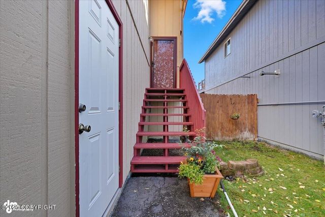 3832 Sycamore Loop, Anchorage, AK 99504