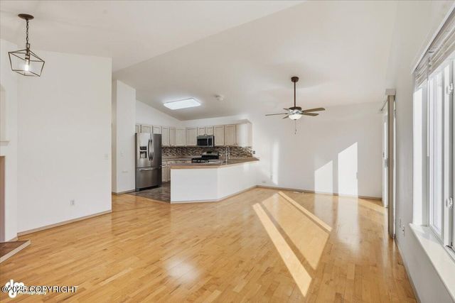 3832 Sycamore Loop, Anchorage, AK 99504