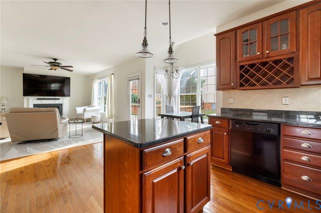 16847 Jaydee Ter, Moseley, VA 23120