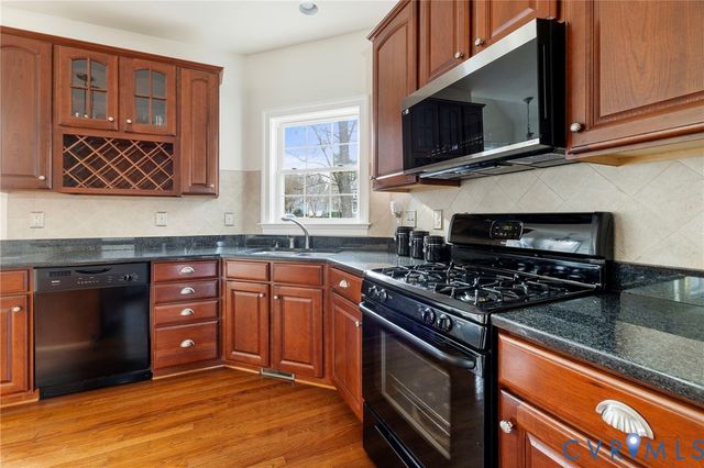 16847 Jaydee Ter, Moseley, VA 23120