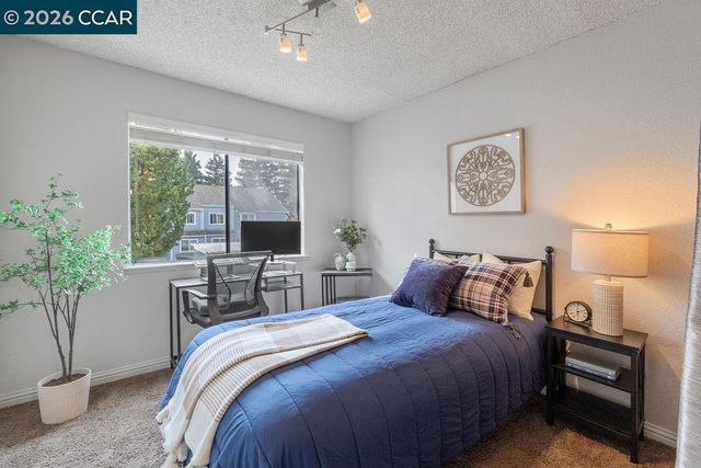 2703 Ivy Ln, Antioch, CA 94531