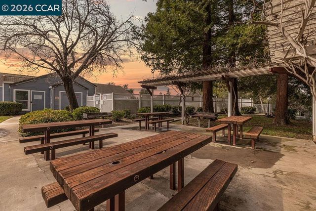 2703 Ivy Ln, Antioch, CA 94531